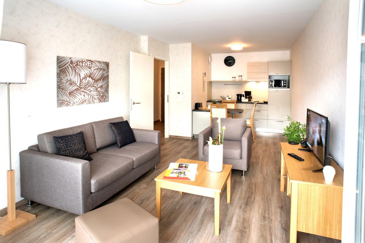 Domitys Le Pavillon De Diane Aparthotel Thionville Exterior photo
